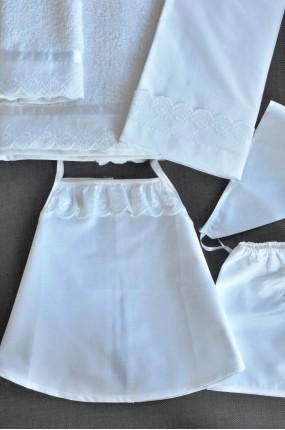 Σετ Πετσέτες και Λαδόπανα Βάπτισης για κορίτσι Ruffles